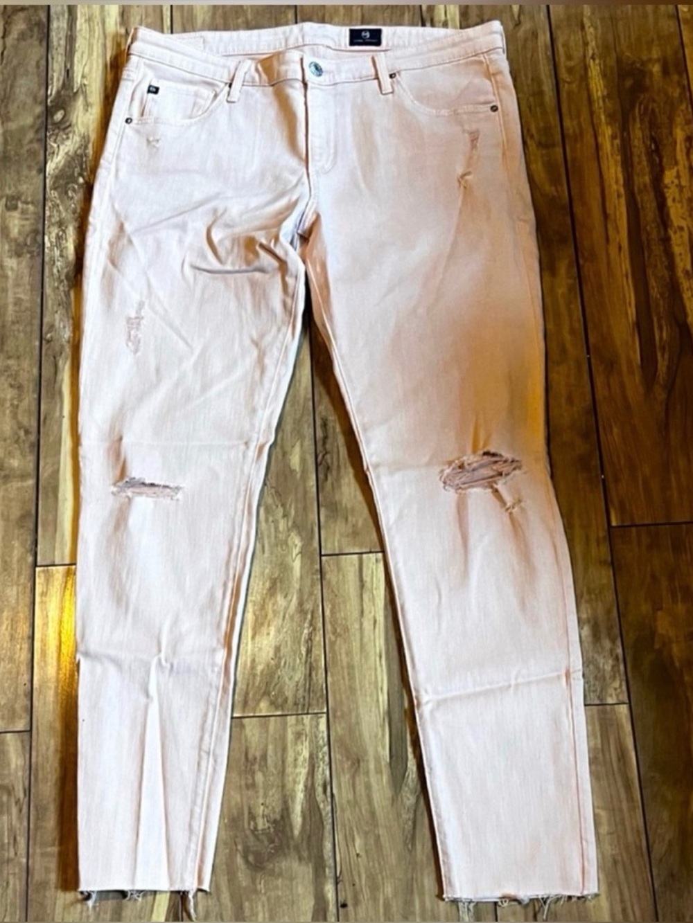 AG Adriano Goldschmied light pink distressed skinny leg pants size 32R
